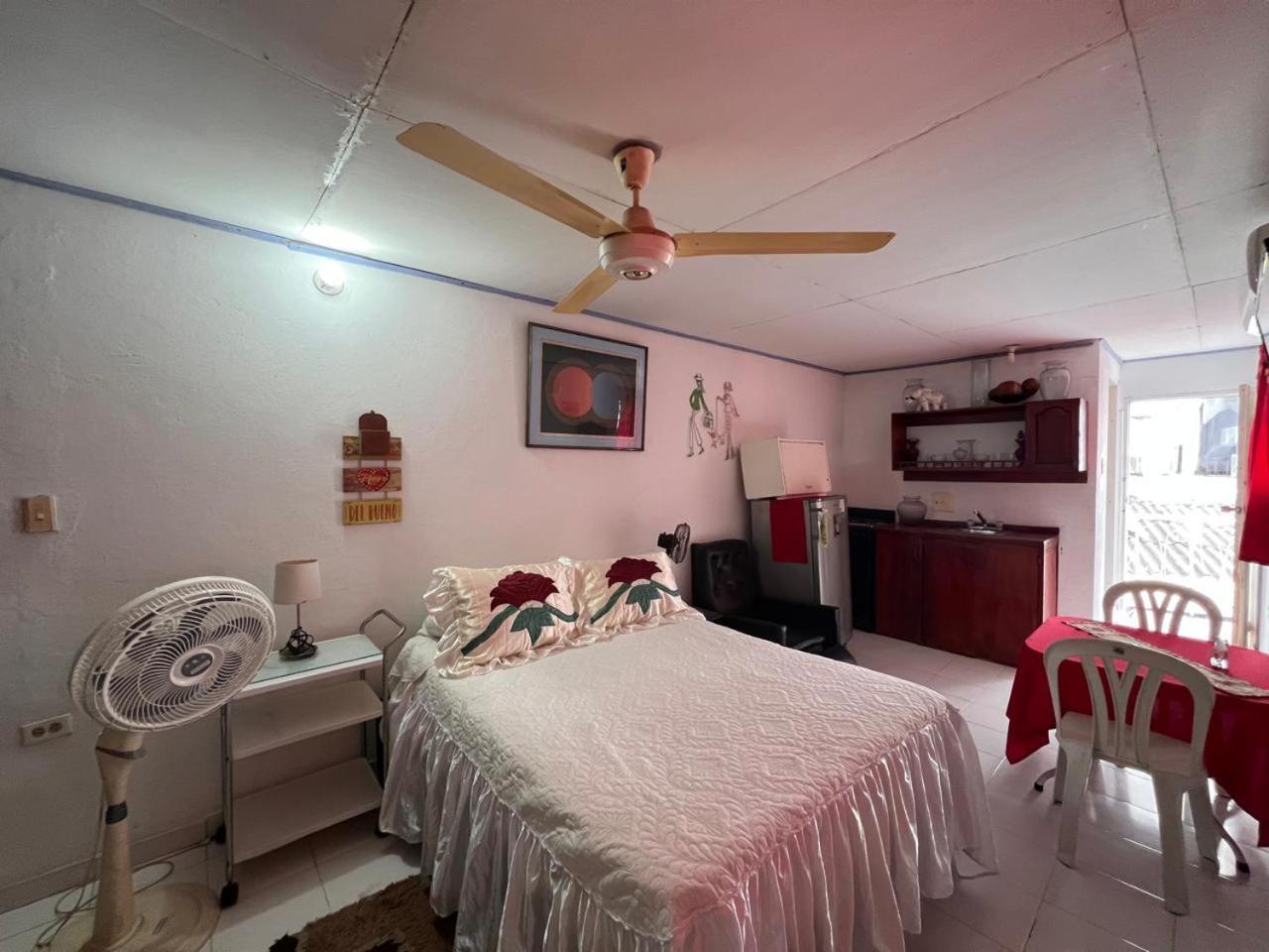 Apartamentos Y Estudios Manga Real Cartagena Екстериор снимка